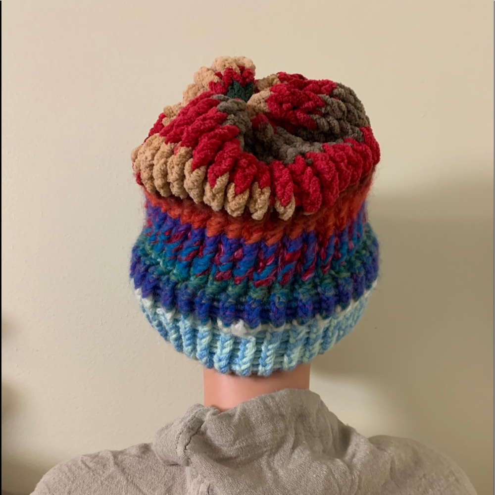 Very Soft Knit Toboggan OS - Picture 5 of 9
